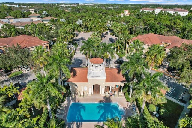 4986 Bonsai Circle Apt 214, Palm Beach Gardens, FL 33418