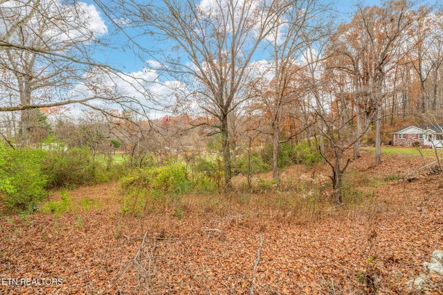 8404 Brickyard Rd Rd, Powell, TN 37849