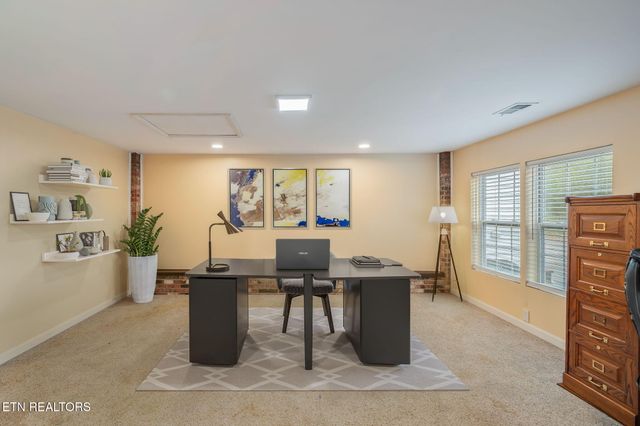 8404 Brickyard Rd Rd, Powell, TN 37849