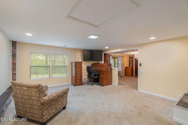 8404 Brickyard Rd Rd, Powell, TN 37849