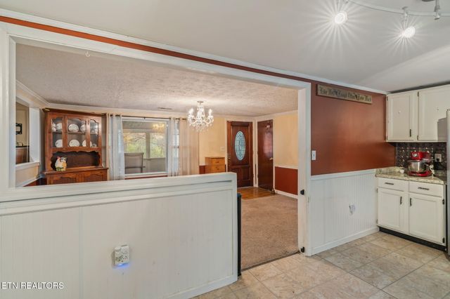 8404 Brickyard Rd Rd, Powell, TN 37849