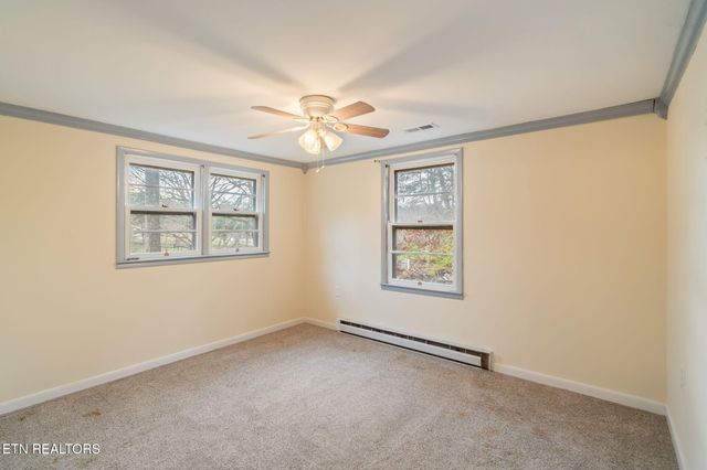 8404 Brickyard Rd Rd, Powell, TN 37849