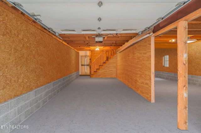 8404 Brickyard Rd Rd, Powell, TN 37849