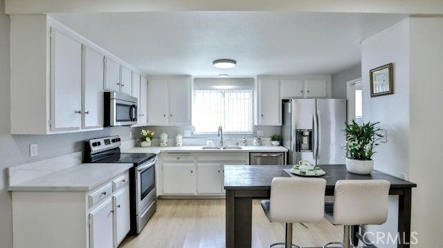 11864 Mayflower Circle, Fountain Valley, CA 92708