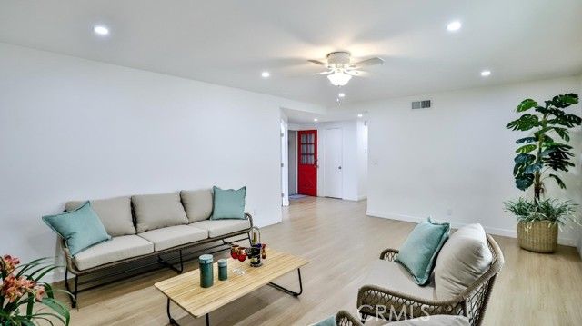 11864 Mayflower Circle, Fountain Valley, CA 92708