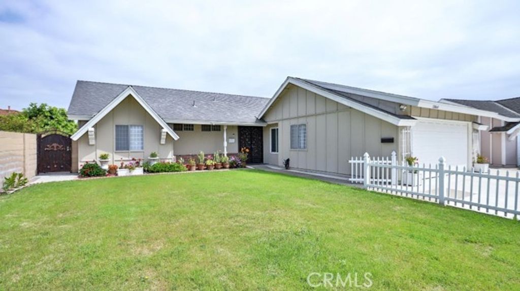 11864 Mayflower Circle, Fountain Valley, CA 92708