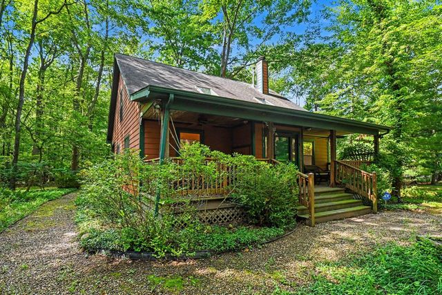 13189 Three Oaks Road, Sawyer, MI 49125