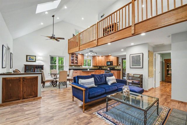 13189 Three Oaks Road, Sawyer, MI 49125