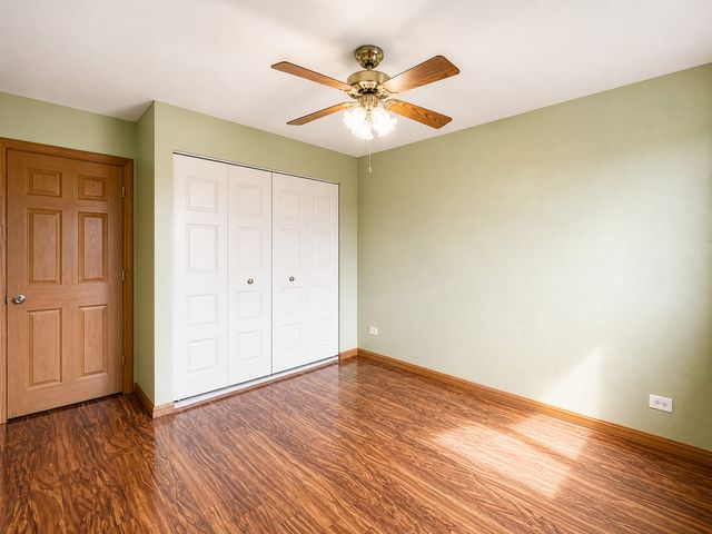9395 LANDINGS Lane 602, Des Plaines, IL 60016