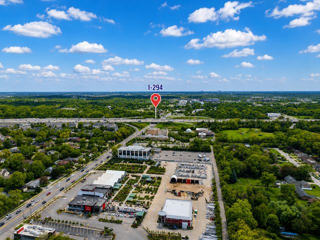 9395 LANDINGS Lane 602, Des Plaines, IL 60016
