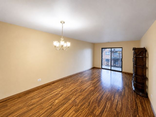 9395 LANDINGS Lane 602, Des Plaines, IL 60016