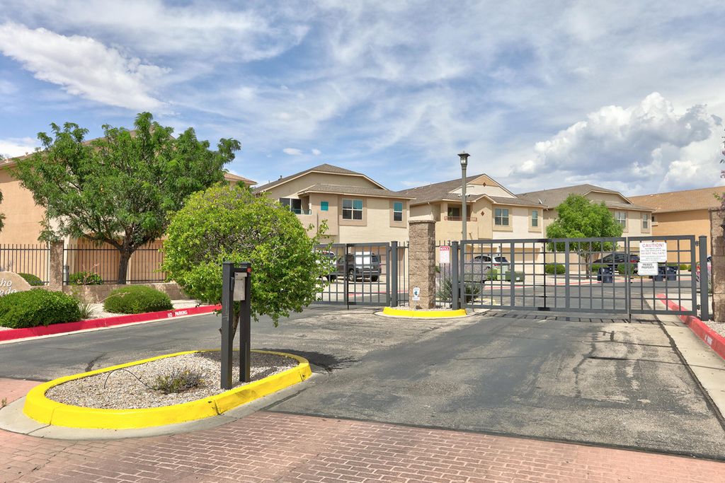 5615 Valle Alegre Road NW, Albuquerque, NM 87120