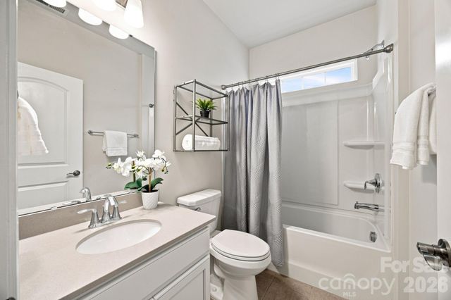 517 Cellini Place, Mount Holly, NC 28120