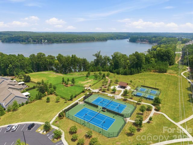 517 Cellini Place, Mount Holly, NC 28120