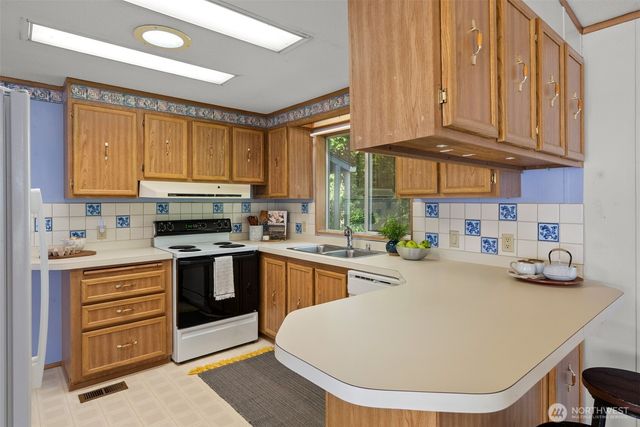 1259 NE Vena Avenue, Bremerton, WA 98311