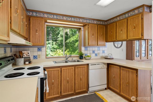 1259 NE Vena Avenue, Bremerton, WA 98311