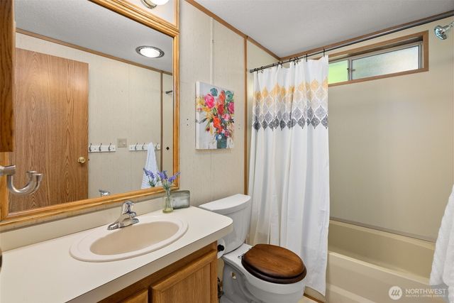 1259 NE Vena Avenue, Bremerton, WA 98311