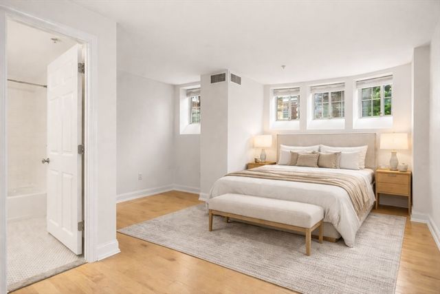 20 Chapel St B309, Brookline, MA 02446