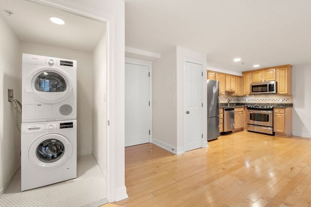 20 Chapel St B309, Brookline, MA 02446