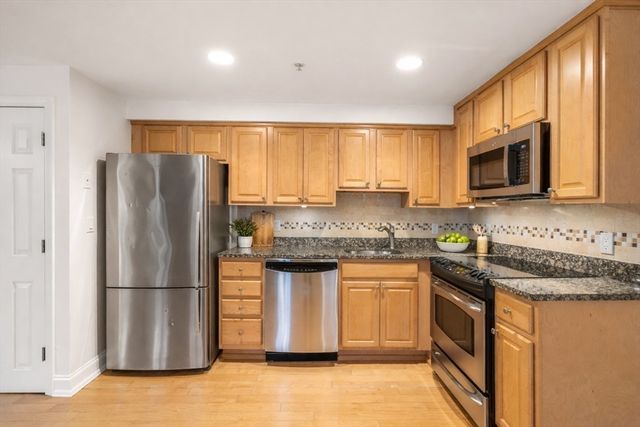 20 Chapel St B309, Brookline, MA 02446