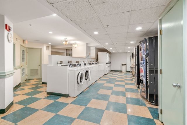 20 Chapel St B309, Brookline, MA 02446