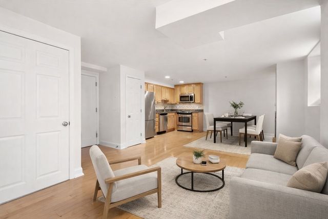 20 Chapel St B309, Brookline, MA 02446