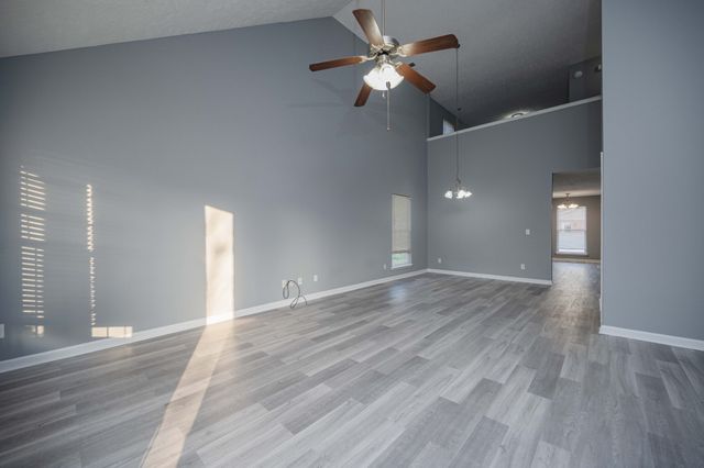 1214 Timber Creek Dr, Murfreesboro, TN 37128