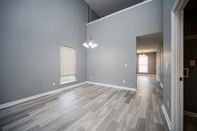 1214 Timber Creek Dr, Murfreesboro, TN 37128