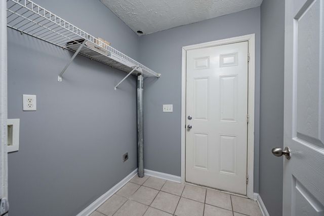 1214 Timber Creek Dr, Murfreesboro, TN 37128