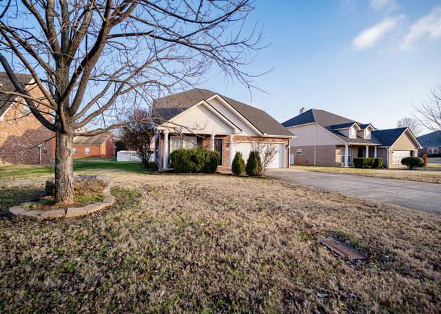 1214 Timber Creek Dr, Murfreesboro, TN 37128