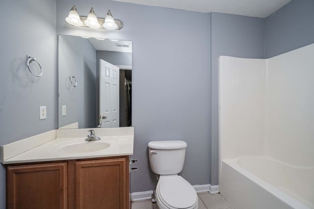 1214 Timber Creek Dr, Murfreesboro, TN 37128