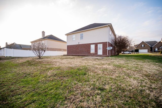 1214 Timber Creek Dr, Murfreesboro, TN 37128