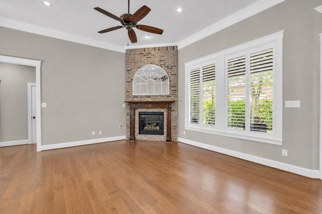 118 Pine Bluff Drive, Montgomery, TX 77356