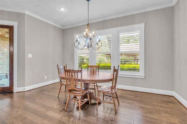 118 Pine Bluff Drive, Montgomery, TX 77356
