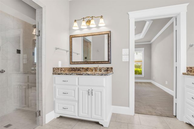 118 Pine Bluff Drive, Montgomery, TX 77356