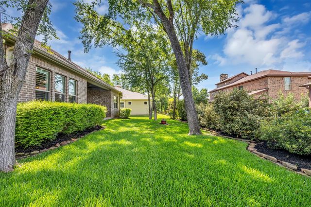 118 Pine Bluff Drive, Montgomery, TX 77356