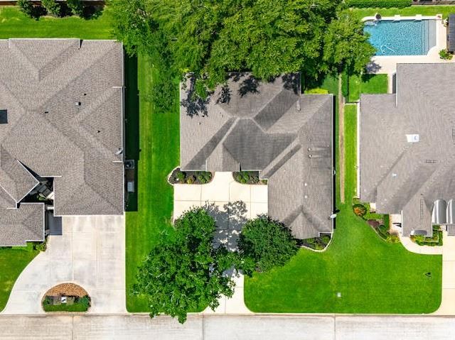 118 Pine Bluff Drive, Montgomery, TX 77356