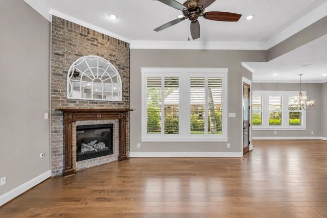 118 Pine Bluff Drive, Montgomery, TX 77356
