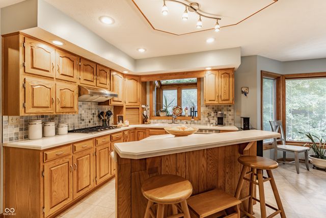 709 Pleasant Point Circle, Cicero, IN 46034