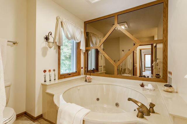 709 Pleasant Point Circle, Cicero, IN 46034