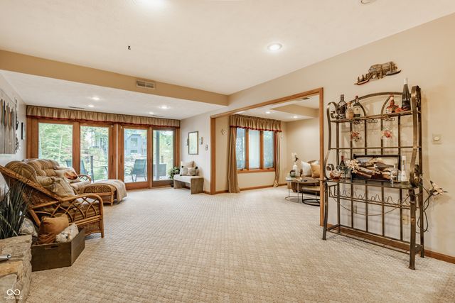 709 Pleasant Point Circle, Cicero, IN 46034