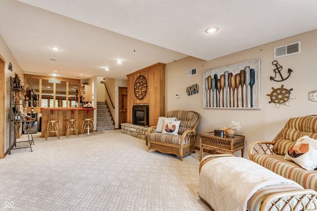 709 Pleasant Point Circle, Cicero, IN 46034