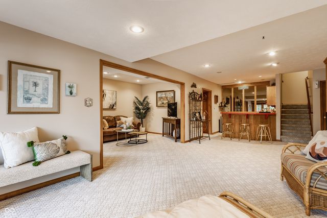 709 Pleasant Point Circle, Cicero, IN 46034