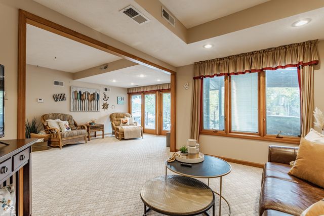 709 Pleasant Point Circle, Cicero, IN 46034