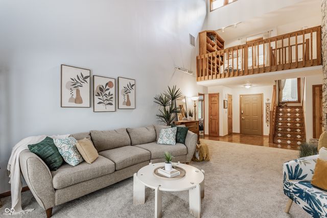 709 Pleasant Point Circle, Cicero, IN 46034