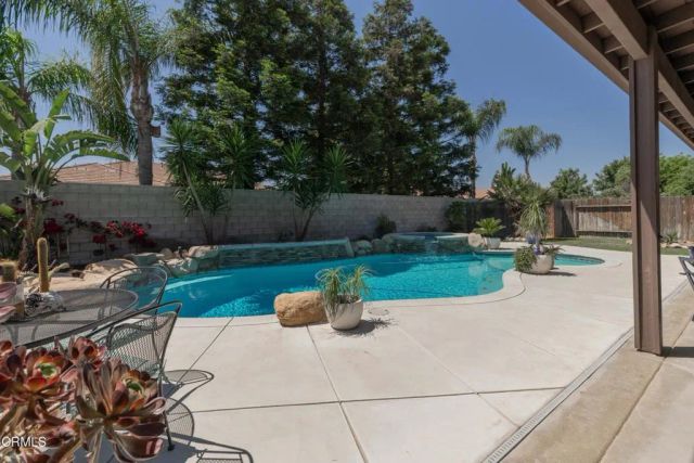 10009 Carbondale Street, Bakersfield, CA 93314