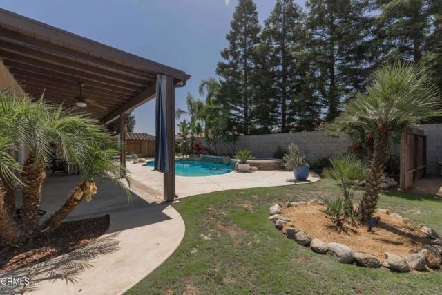 10009 Carbondale Street, Bakersfield, CA 93314
