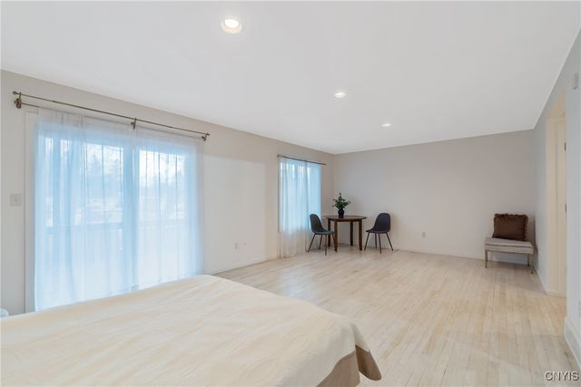 9 Nursery Lane, Syracuse, NY 13210