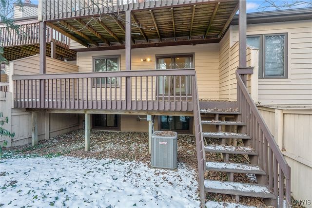 9 Nursery Lane, Syracuse, NY 13210