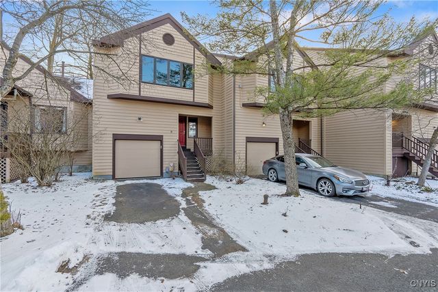 9 Nursery Lane, Syracuse, NY 13210